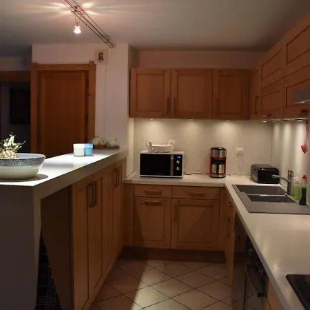 Spacious In Near Ski Area Apartment